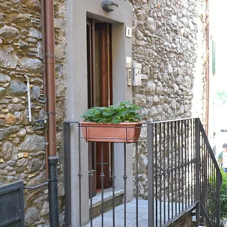 Alto Lario By Quarenghi *